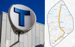 Kollage - tunnelbaneskylt och karta med stationerna för nya linjen till Älvsjö