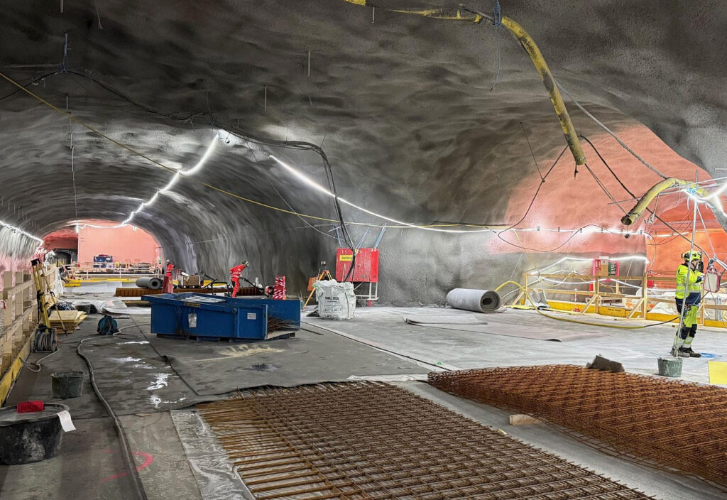 Arbete med station Hagastaden under jord.